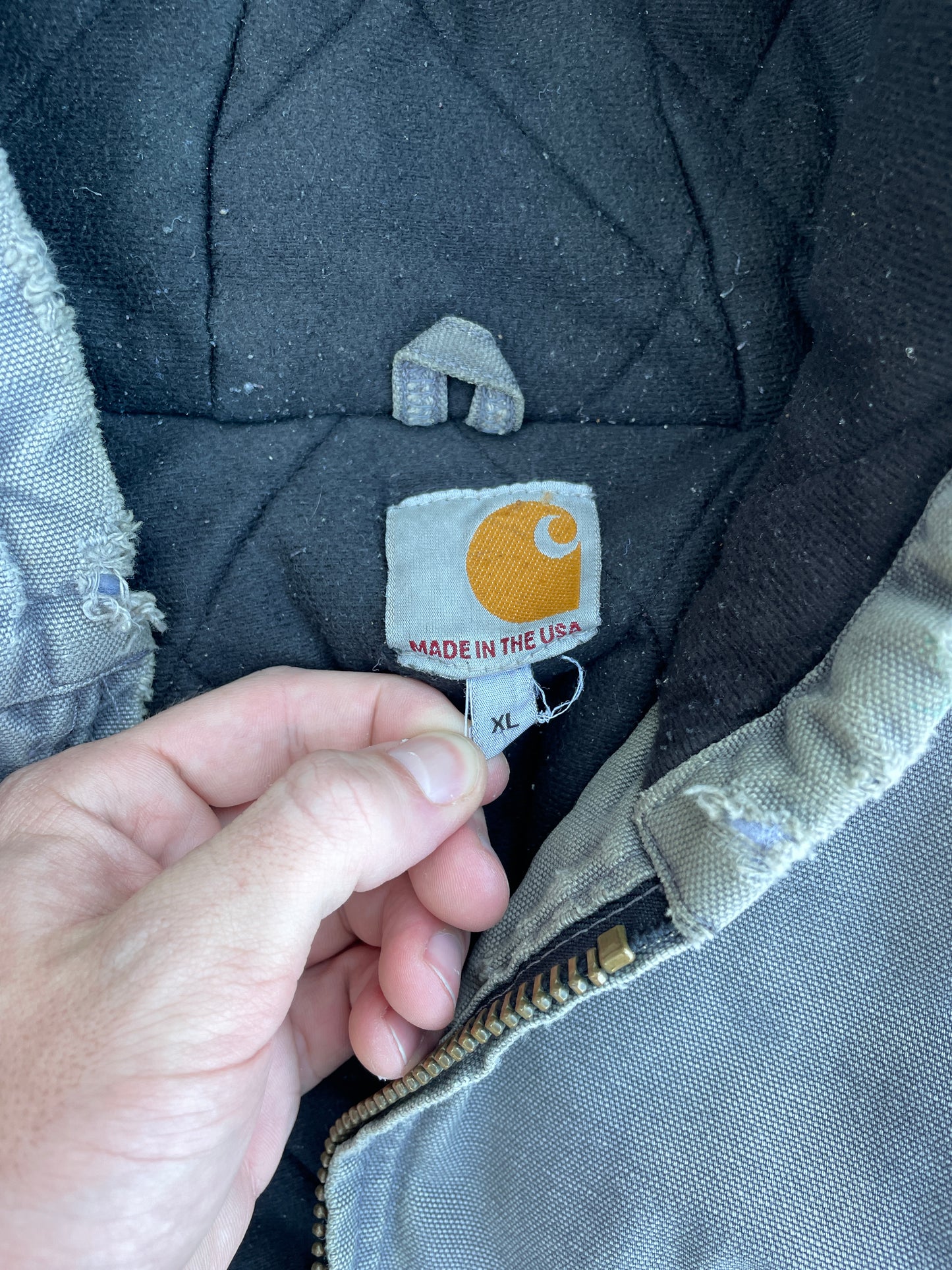 GRAY HOODED CARHARTT JACKET