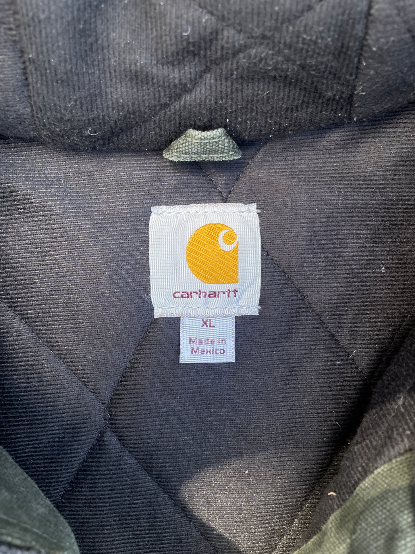 FOREST GREEN HOODED CARHARTT JACKET