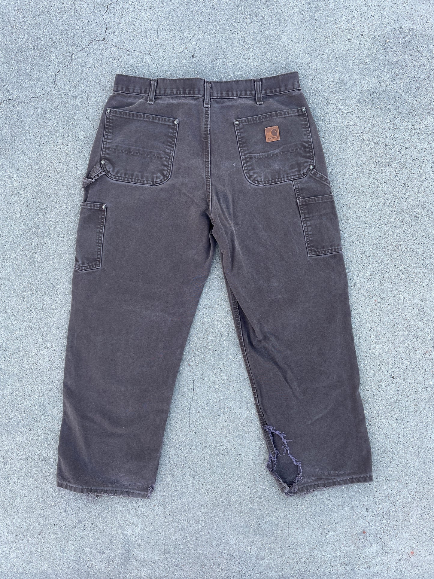 DISTRESSED BROWN CARHARTT DOUBLE KNEES